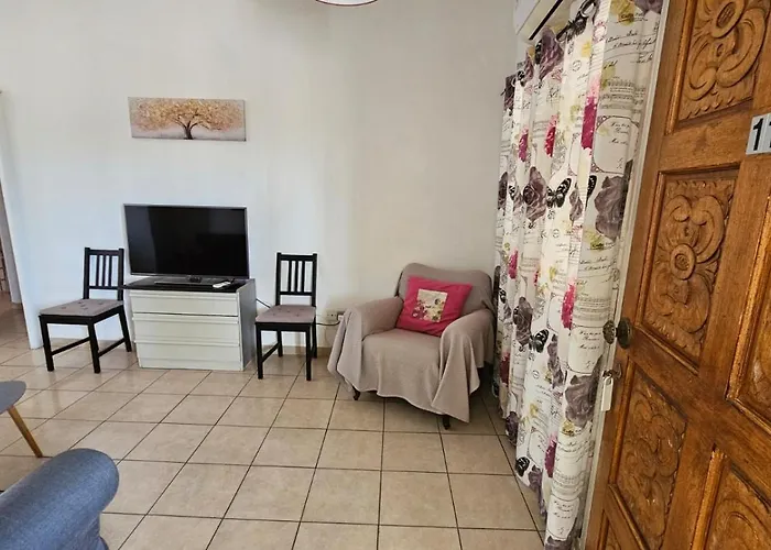 Magic Sea Apartment Larnaca