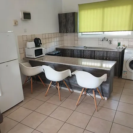 Magic Sea Апартаменти Ларнака