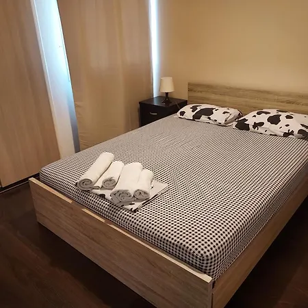 Magic Sea Апартаменти Ларнака