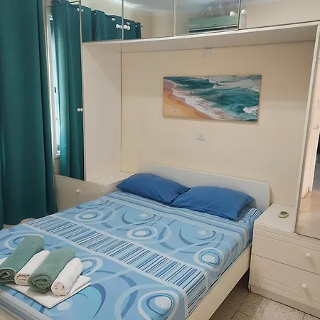 Апартаменти Magic Sea Ларнака