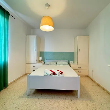 Magic Sea Апартаменти Ларнака